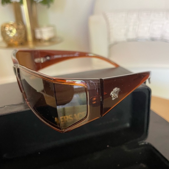 ❌SOLD❌Versace Sunglasses - Picture 7 of 9